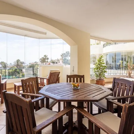 Charming Μαρμπέλλα